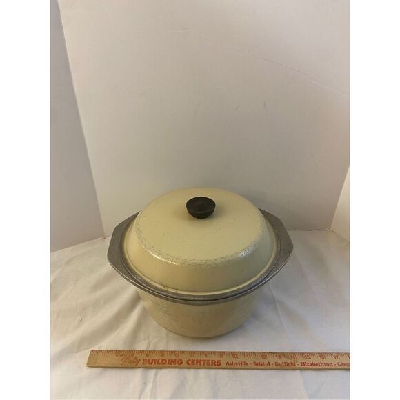 Vintage Club Aluminum Cookware Dutch Oven Mid Century With Lid Stock Pot scuffs - Picture 1 of 6